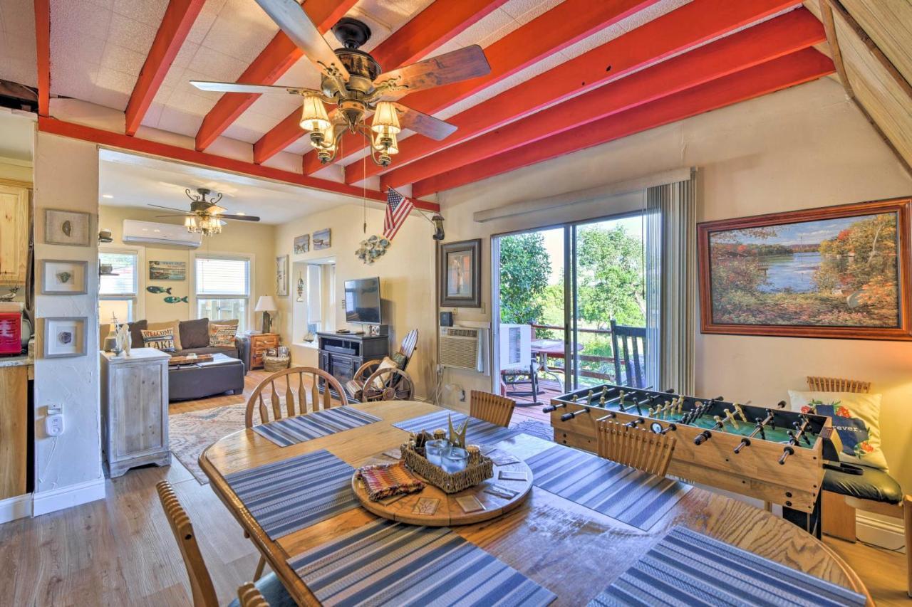 Charming Lake Creek Cabin With Pool Access And Decks Granbury Exteriör bild